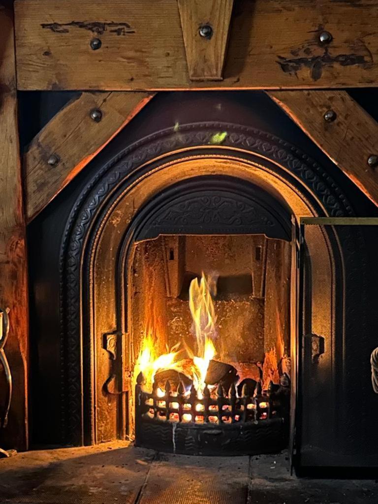 Cosy Cottage With Sea & Mountain Views Carnlough Kültér fotó